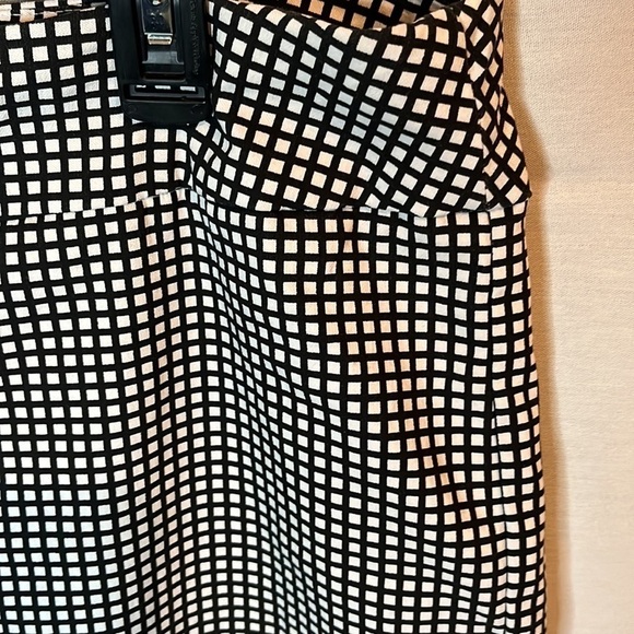 Chico’s Pants Stretch Cropped - Picture 11 of 14